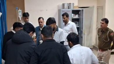 पत्नी से परेशान था युवक, तनाव में खुद को लगा ली आग! पड़ोसियों ने देखा दिल दहला देने वाला नजारा