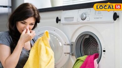 धोने के बाद भी कपड़ों में आती है बदबू? सफेद सिरके वाला यह आसान घरेलू तरीका अपनाएं, मिनटों में बना देगा ताजा