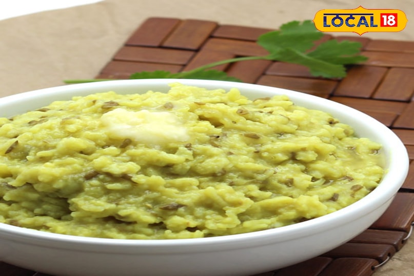 मूंग दाल खिचड़ी 