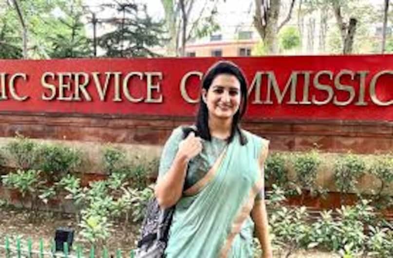 IAS Ravi Sihag Ishita Rathi Marriage, who is IAS Ravi Sihag, IAS Ravi Sihag wedding with IAS Ishita Rathi,IAS Ravi Sihag IAS Ishita Rathi trending wedding, IAS Ravi Sihag Ishita Rathi wedding viralvideo, IAS Ravi Sihag Ishita Rathi couple, who is IAS Ravi Sihag, Ishita Rathi love story, upsc topper Marriage pic, upsc topper marriage goes viral, instagram, youtube, social media