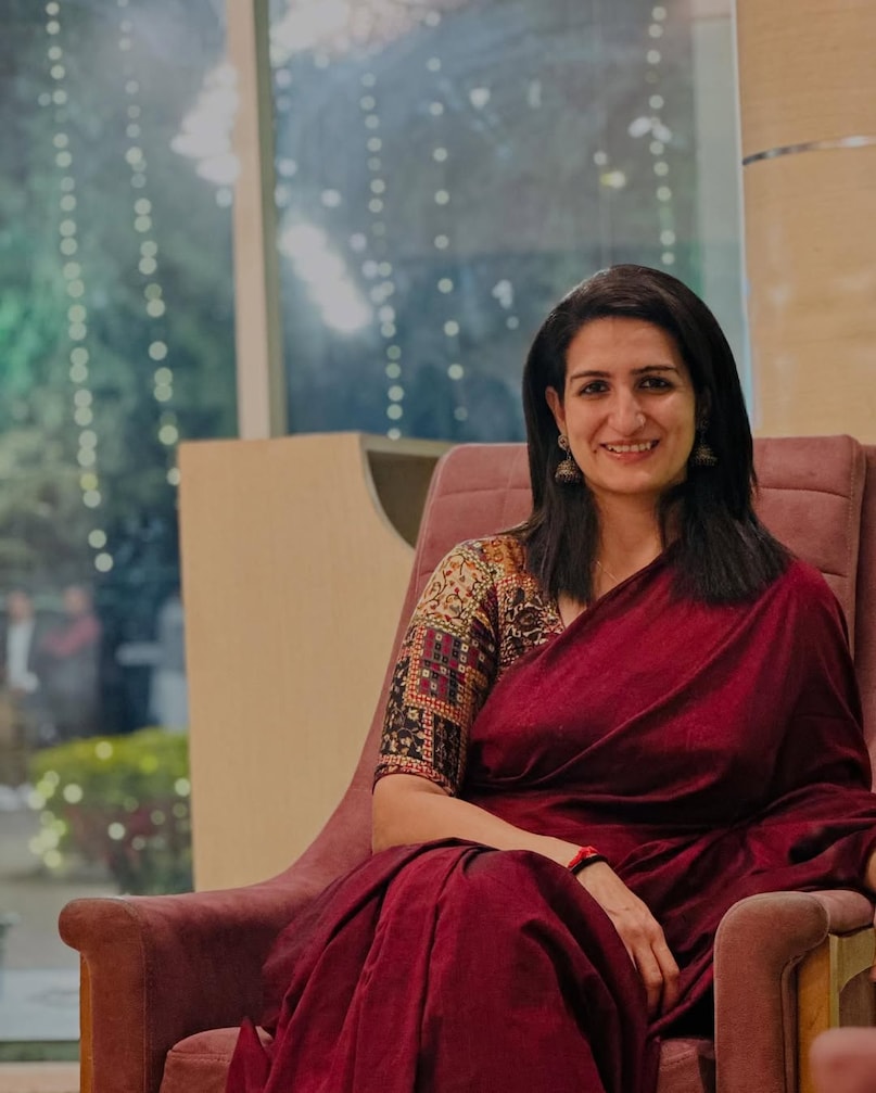 IAS Ravi Sihag Ishita Rathi Marriage, who is IAS Ravi Sihag, IAS Ravi Sihag wedding with IAS Ishita Rathi,IAS Ravi Sihag IAS Ishita Rathi trending wedding, IAS Ravi Sihag Ishita Rathi wedding viralvideo, IAS Ravi Sihag Ishita Rathi couple, who is IAS Ravi Sihag, Ishita Rathi love story, upsc topper Marriage pic, upsc topper marriage goes viral, instagram, youtube, social media