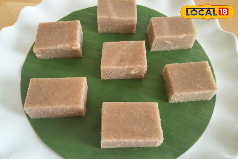 नारियल गुड़ चावल की मिठाई 