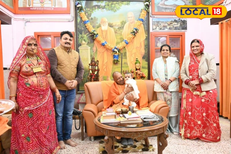 उनके माता-पिता ने भी सीएम से मुलाकात की है