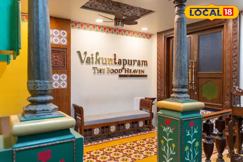 वैकुंठपुरम बैंक्वेट्स Kondapur हाईटेक सिटी और कोंडापुर के आसपास रहने वालों के लिए यह एक Value for Money डील है। आधुनिक इंटीरियर और अच्छी लाइटिंग इसे फोटोशूट के लिए परफेक्ट बनाती है। यहाँ का प्रति प्लेट रेट करीब ₹550 से शुरू होता है। यहाँ अलग-अलग साइज के हॉल उपलब्ध हैं जिन्हें आप अपनी भीड़ के हिसाब से चुन सकते हैं।