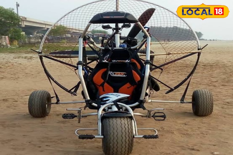 आसमान की सैर पैरामोटरिंग स्वतंत्रता और निडरता का अनुभव करने के लिए बादलों के बीच उड़ना एक जादुई एहसास है। स्थान हैंगर 29, कोंडापोचम्मा सागर के पास। जलाशयों और खुले मैदानों के ऊपर से शहर का मनोरम नजारा। खर्च 3,000 से 5,000 रुपए प्रति उड़ान है