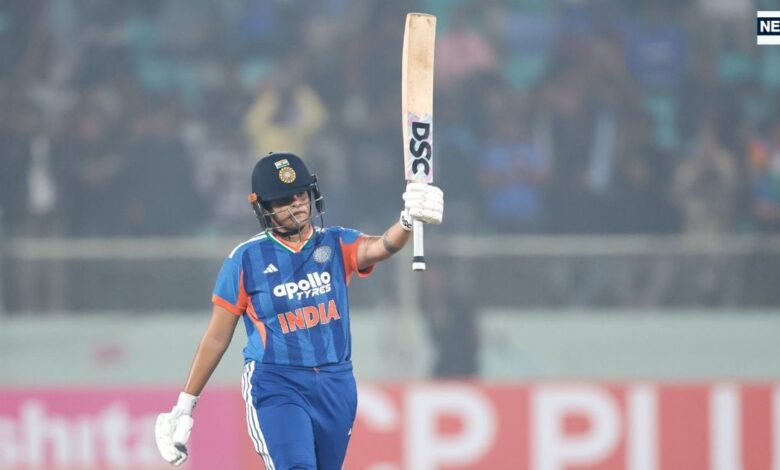 200 के स्ट्राइक रेट से विस्फोटक बैटिंग, शेफाली वर्मा ने स्मृति मंधाना को छोड़ा पीछे, मिताली का महारिकॉर्ड तोड़ने से इतनी दूर