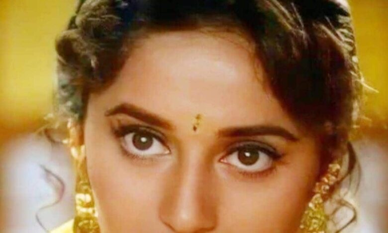 80s से लेकर अब तक, फिल्म इंडस्ट्री में क्या-क्या आए बदलाव? माधुरी दीक्षित ने किए दिलचस्प खुलासे