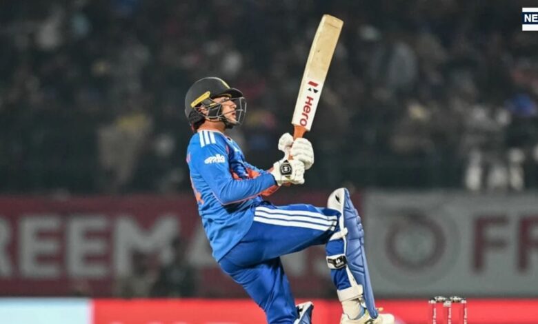 Abhishek Sharma: T20 क्रिकेट में छक्कों की सुनामी ला रहे अभिषेक शर्मा, ये महारिकॉर्ड देख 'गुरु' युवराज का सीना भी हो जाएगा चौड़ा