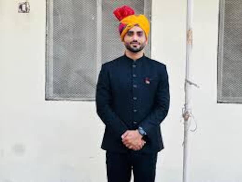 IAS Ravi Sihag Ishita Rathi Marriage,who is IAS Ravi Sihag, IAS Ravi Sihag wedding with IAS Ishita Rathi,IAS Ravi Sihag IAS Ishita Rathi trending wedding, IAS Ravi Sihag Ishita Rathi wedding viralvideo, IAS Ravi Sihag Ishita Rathi couple, who is IAS Ravi Sihag, Ishita Rathi love story, upsc topper Marriage pic, upsc topper marriage goes viral, instagram, youtube, social media 