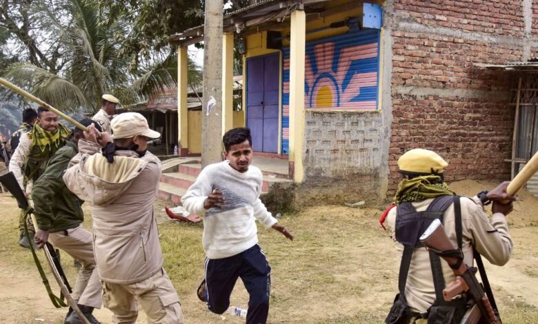 Karbi Anglong Violence | Assam News Today: असम का कार्बी आंगलोंग फ‍िर क्‍यों सुलगा? पुल‍िस को करना पड़ा लाठीचार्ज