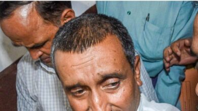 Kuldeep Sengar Case: जेल से बाहर नहीं आएगा कुलदीप सेंगर, सुप्रीम कोर्ट ने हाईकोर्ट के फैसले पर लगा दिया स्टे