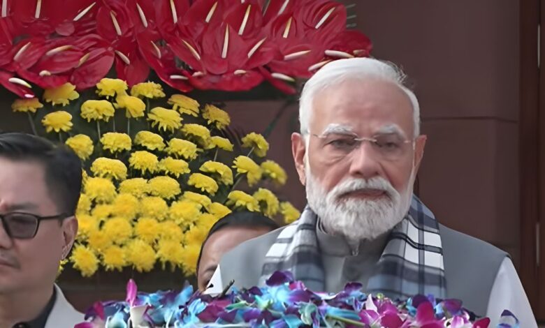 Live: लोकसभा की कार्यवाही स्थगित, राज्यसभा के सभापति का PM ने किया स्वागत