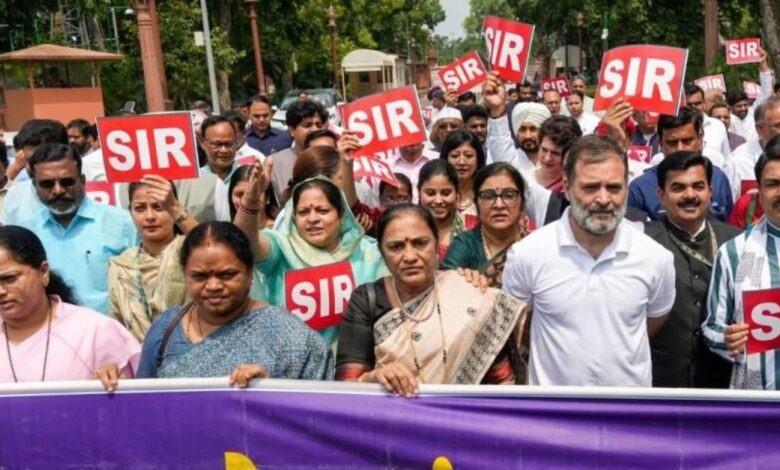 Parliament Winter Session Live: संसद में SIR पर आज फिर होगा बवाल, वित्त मंत्री पेश करेंगी नया एक्साइज बिल