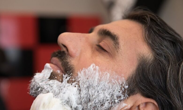 Should You Shave Daily in Winter Dermatologists Share Safe Grooming Advice | सर्दियों में रोज दाढ़ी बनाएं या नहीं जानें डॉक्टर की सलाह