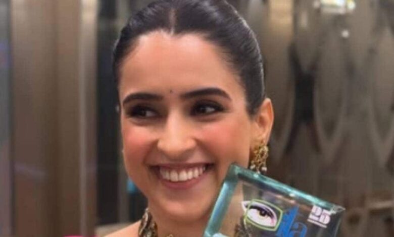 sanya-malhotra-december-lucky-wins-two-awards-for-mrs-ott-film -says-she-is-grateful-for-love |बेहद खास बना सान्या मल्होत्रा के लिए ये दिसंबर