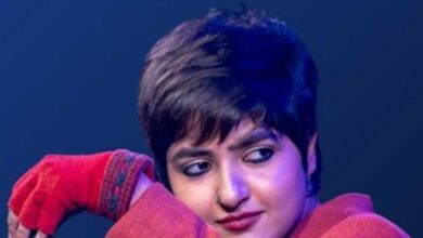 'अब सेक्युलर गाना गाओ', बंगाली सिंगर गा रही थी गाना, स्कूल मालिक ने की अजीब हरकत, गिरफ्तार