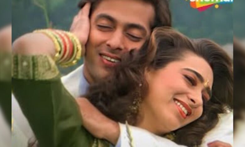 'अभी सांस लेने की फुर्सत नहीं', रोमांस में चूर हुए करिश्मा कपूर-सलमान खान, एक दूसरे की बाहों में हुए गुम