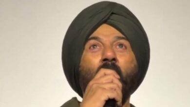 'आवाज कहां तक जानी चाहिए?... लाहौर तक', धर्मेंद्र के निधन के बाद 'बॉर्डर 2' के टीजर लॉन्च में इमोशनल हुए सनी देओल