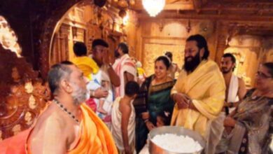 ऋषभ शेट्टी फैमिली के साथ पहुंचे श्रीक्षेत्र मंत्रालयम, किए श्री राघवेंद्र स्वामी के मूल वृंदावन के दर्शन