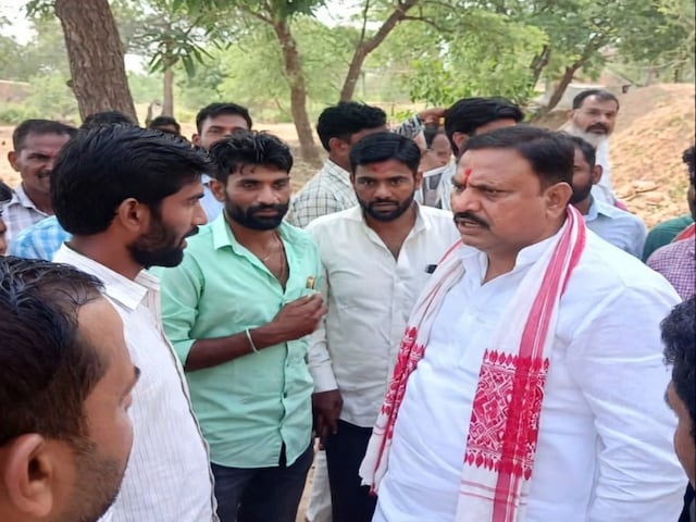 1 रुपया भी काटा तो… दौसा में विधायक आक्रामक अंदाज, वीडियो सोशल मीडिया पर वायरल