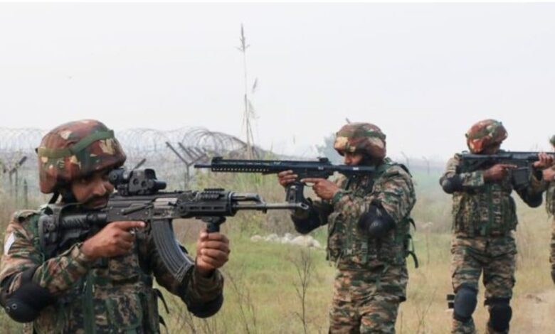 जंगल में सर्च ऑपरेशन, हाई अलर्ट... जम्मू-कश्मीर के सांबा में घुसपैठ! सुरक्षा बलों ने पूरे इलाके को घेरा