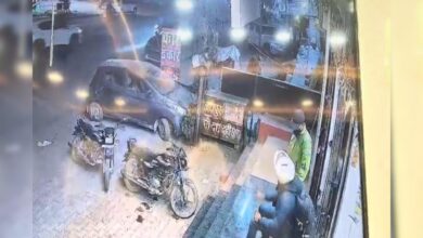 झोटवाड़ा में सनसनी! खरीददारी के बहाने आए लुटेरों ने लूटा रतन यश ज्वैलर्स, CCTV फुटेज वायरल