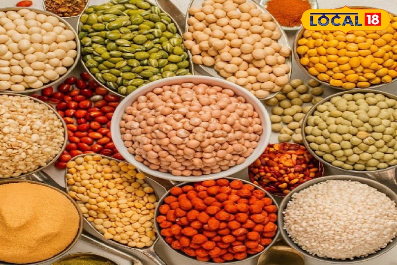 दालें हमेशा से भारतीय थाली का मुख्य हिस्सा रही हैं लेकिन बदलती जीवनशैली और जंक फूड के बढ़ते चलन ने इन्हें हमारी डाइट से दूर कर दिया है। जबकि हकीकत यह है कि दालें न केवल पोषण देती हैं, बल्कि कई बीमारियों से लड़ने में रामबाण भी साबित होती हैं। आइये जानते हैं डॉक्टर जावेद सिद्दीक के अनुसार किस स्वास्थ्य समस्या में कौन सी दाल का सेवन करना चाहिए