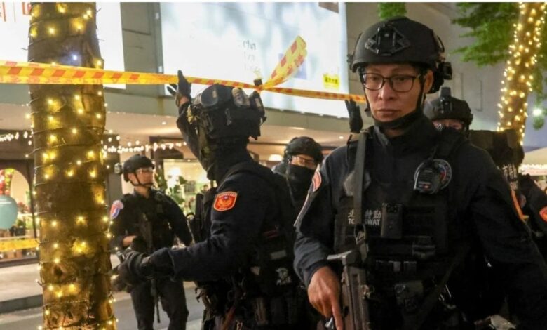 ताइवान की सड़क पर किसने खेला खूनी खेल? चाकूबाजी में 4 लोगों की मौत, स्मोक ग्रेनेड बम से फैलाई दहशत