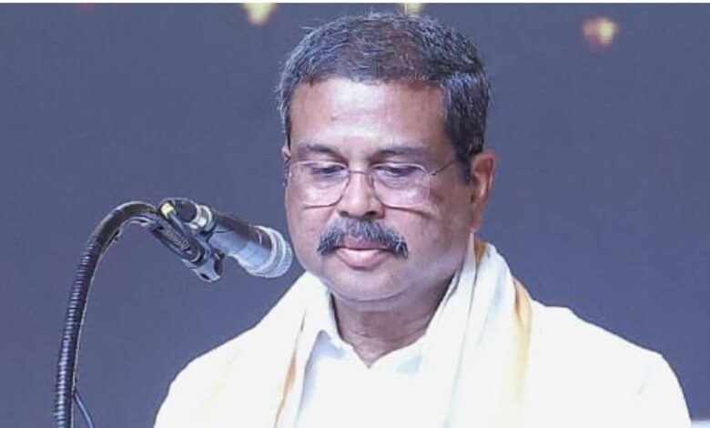 धमेंद्र प्रधान का तमिल में संबोधन, बीजेपी ने DMK के नैरेटिव पर किया सीधा वार, 2026 के लिए चुनावी मैसेज