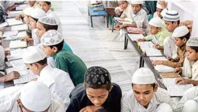 पढ़ाई छोड़ दें या काम धंधा शुरू करें; कामिल-फाजिल की डिग्री रद्दी, UP के 32000 मदरसा छात्रों के सामने अंधेरा