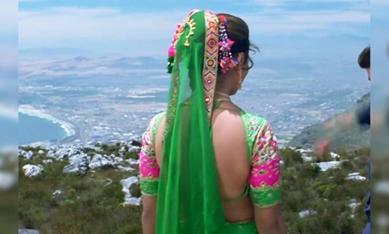 बाप-बेटे संग रोमांस कर चुकीं ये हसीना, हिट गाने में पति की बेवफाई से हुई थी परेशान, रो-रोकर सुनाया था दिल का हाल