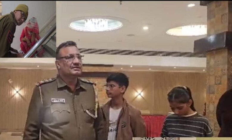बिना तलाक दूसरी शादी कर रहा था कांस्टेबल, होटल पहुंचकर पहली पत्नी ने किया हंगामा; दूल्हा-दुल्हन बाथरूम में छिपे