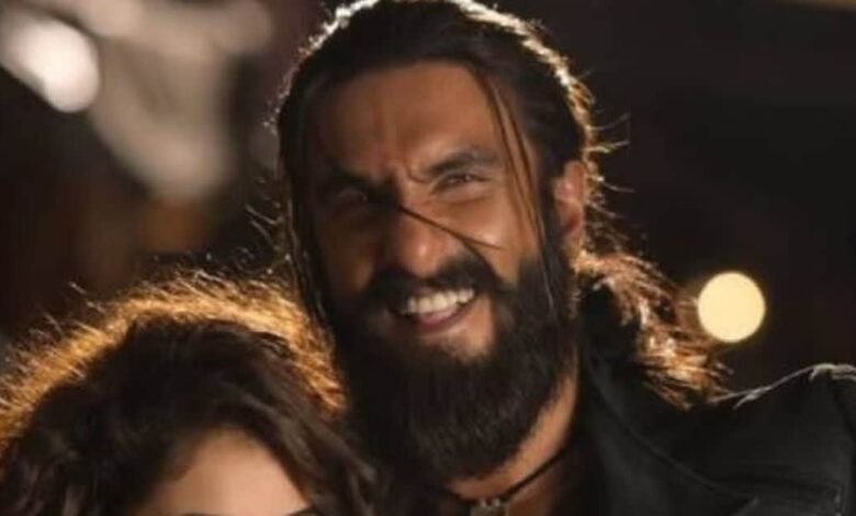 बॉक्स ऑफिस पर मची 'धुरंधर' की तबाही, 6वें दिन अंधाधुंध हुई फिल्म की कमाई, डबल सेंचुरी से सिर्फ 1 कदम की दूरी