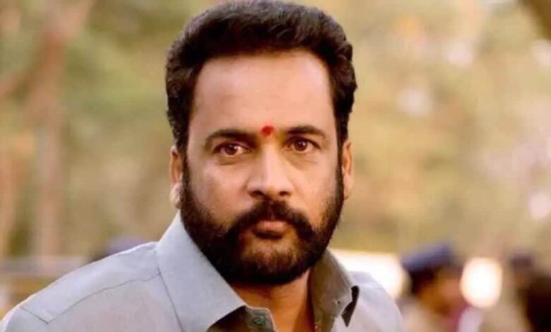 महिलाओं के कपड़ों पर विवादित बयान देकर बुरे फंसे शिवाजी, महिला आयोग ने लगाई फटकार, एक्टर को मांगनी पड़ी माफी