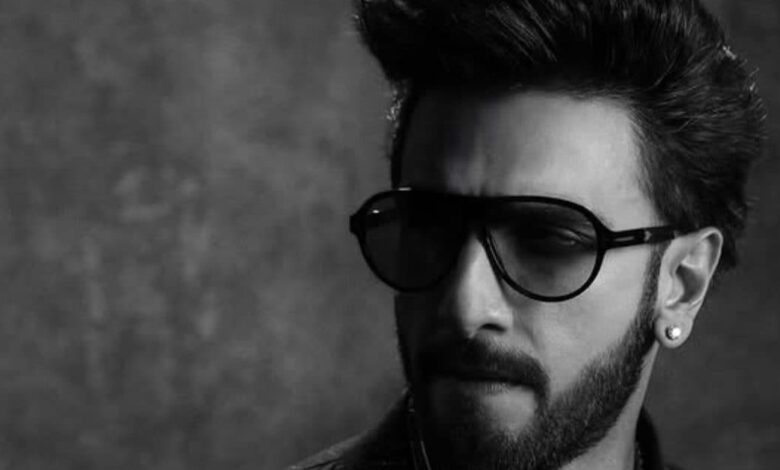 रणवीर सिंह के खिलाफ दर्ज हुई शिकायत, चामुंडा देवी को भूत कहने पर हुआ विवाद, ऋषभ शेट्टी के सामने की थी नकल