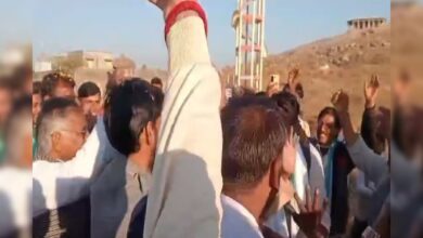 सरकार के 2 साल पूरे, घोड़ी पर बैठे-बैठे नाचने लगे विधायक रामबिलास मीणा, वीडियो वायरल