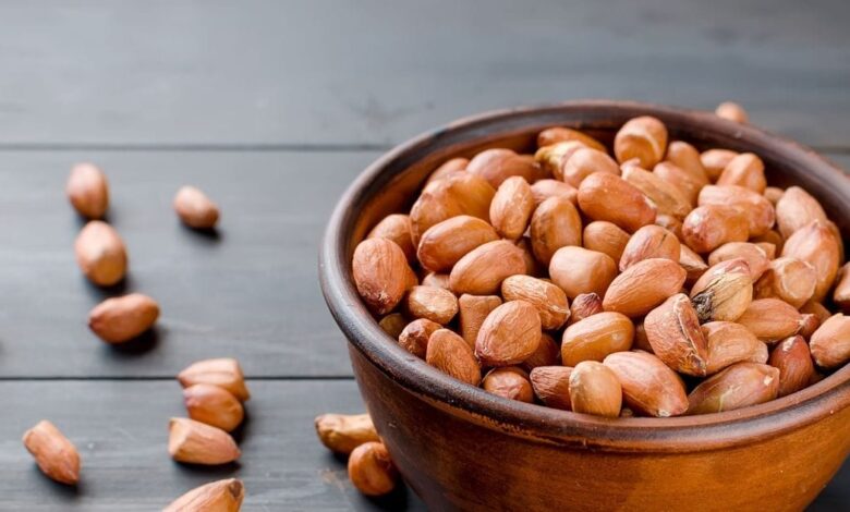 Who Should Avoid Peanuts Know hidden health Risks | किन लोगों को नहीं खानी चाहिए मूंगफली