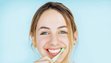 Why Brushing Teeth Before Bed Is Essential for Oral Health | डेंटिस्ट से जानें रात को सोने से पहले ब्रश क्यों है जरूरी
