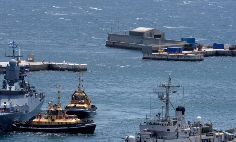 Why China Iran And Russian Warships Arrived In South Africa? Naval Exercise Aimed At America | अमेरिका के खिलाफ महायुद्ध की तैयारी? दक्षिण अफ्रीका में क्यों जुटे चीन-रूस-ईरान के खतरनाक जंगी जहाज