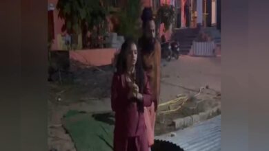 कड़ाके की सर्दी में शिवभक्ति की मिसाल, 108 ठंडे मटकों की जलधारा से महिला साधु की कठोर तपस्या