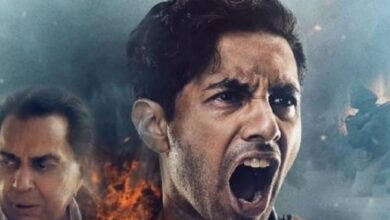 धीमी पड़ी 'इक्कीस' की रफ्तार, दूसरे दिन कमाई में 50 फीसदी गिरावट, जानें धर्मेंद्र की आखिरी फिल्म का कलेक्शन