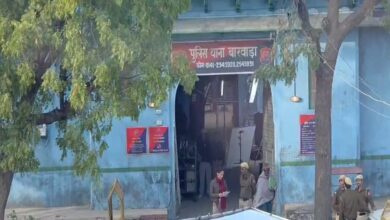 नवलगढ़ की गलियों में पहुंची तापसी पन्नू, वर्दी में सख्त और दमदार अंदाज देखकर चौंके लोग