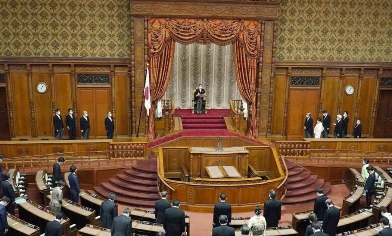 पार्लियामेंट में जीतकर आ गई इतनी महिला सांसद, फीमेल टॉयलेट पड़ गए कम, लंबी कतारें देख PM को लगानी पड़ी गुहार