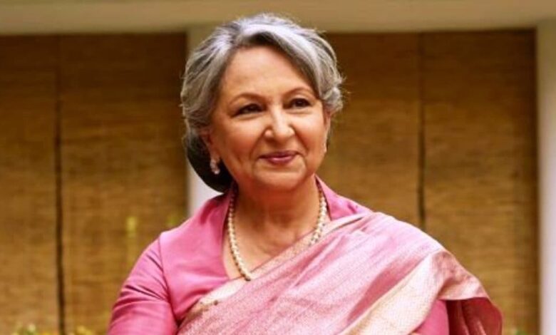 सुप्रीम कोर्ट ने की शर्मिला टैगोर की आवारा कुत्तों पर याचिका की आलोचना, कहा- 'हकीकत से दूर'