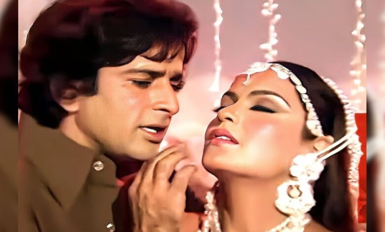 सुहागरात का वो सुंदर गाना, जिसका हर शब्द है पवित्र, जीनत अमान ने हीरो संग दिया था लिपलॉक