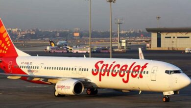 मुंबई एयरपोर्ट पर जयपुर के यात्रियों का बवाल