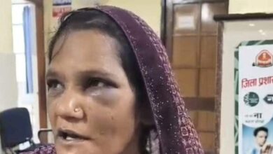 पति ने पत्नी को कुंए पर ले जाकर कहा, 'झांककर देखो कितना पानी है', झांकते ही पीछे से धक्का देकर भाग छूटा