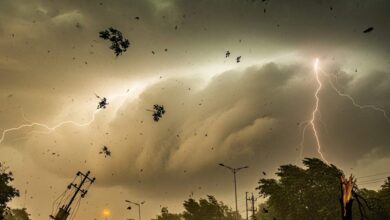 Aaj Ka Mausam Live | Today Weather Live: 60KM की आंधी और गदर मचाएगी बारिश! अगले 24 घंटे में दिल्ली-UP का पारा गिरेगा; IMD का महा-अलर्ट