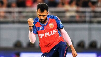 Yuzvendra Chahal Creates History: युजवेंद्र चहल ने 'ट्रिपल सेंचुरी' जमा रचा इतिहास, ऐसा करने वाले दुनिया के पहले गेंदबाज ...