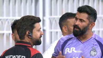 अंगकृष ने बल्ला पटका... अभिषेक नायर अंपायर से भिड़े, 'ऑब्सट्रक्टिंग द फील्ड' नियम क्या है? क्या केकेआर के साथ खेल हो गया?